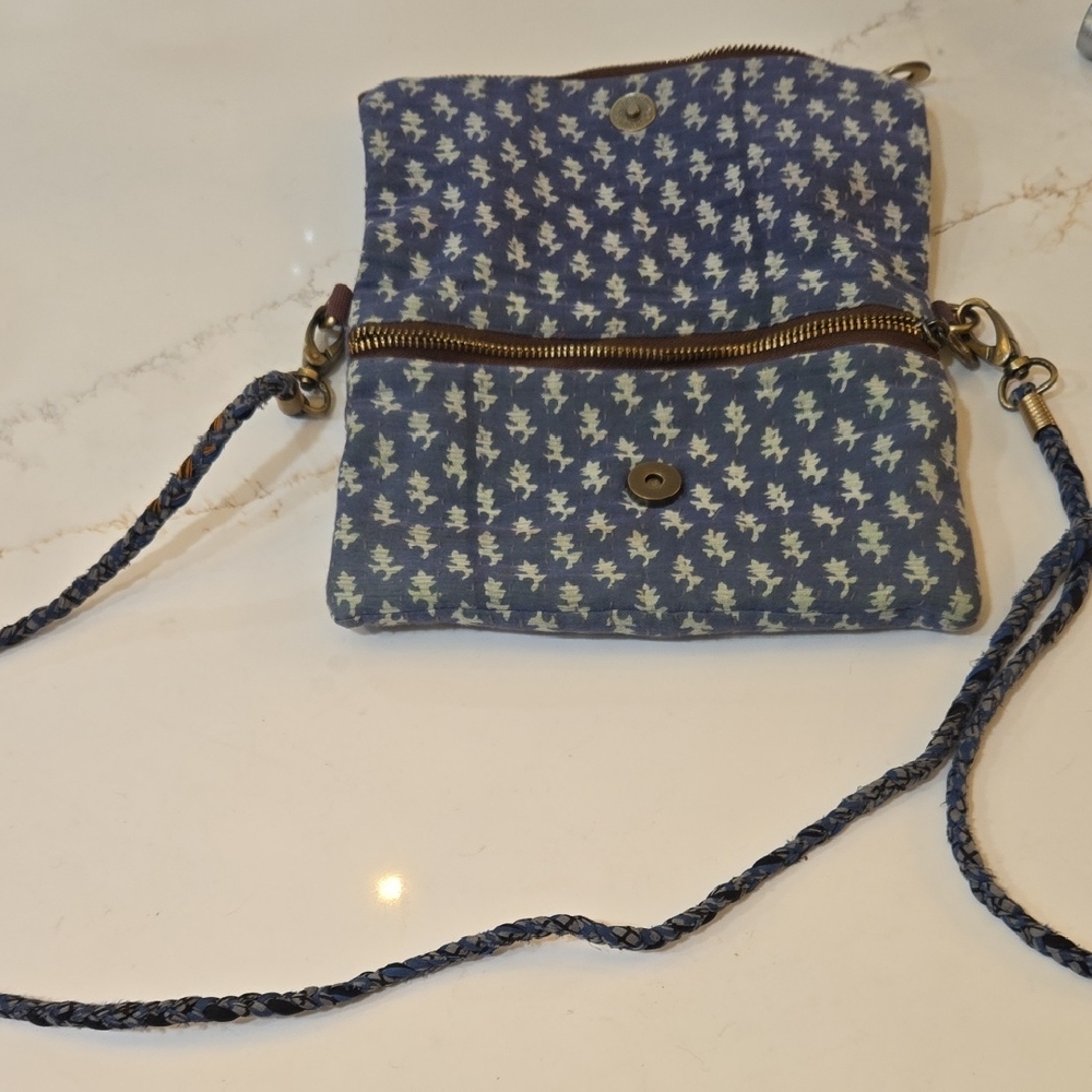 Elegant Blue Floral Crossbody Bag